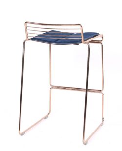 Chaise de bar design moderne en fil métal or rose - kayelles