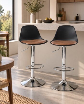 Lot de 2 tabourets de bar SIG noirs avec coussin marron vintage et pied chromé, pivotants et réglables en hauteur
